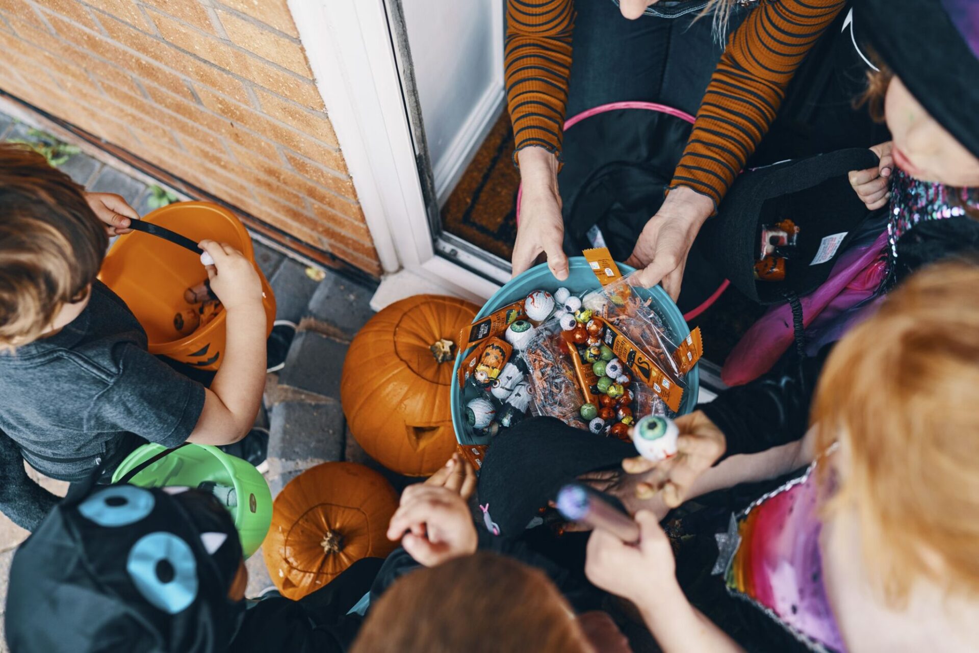 Halloween offers candy filled fun for all to enjoy! Check out these five tips for a healthy and safe Halloween this year from Corken + Company.